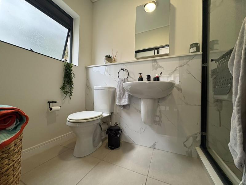 To Let 1 Bedroom Property for Rent in Richwood Western Cape